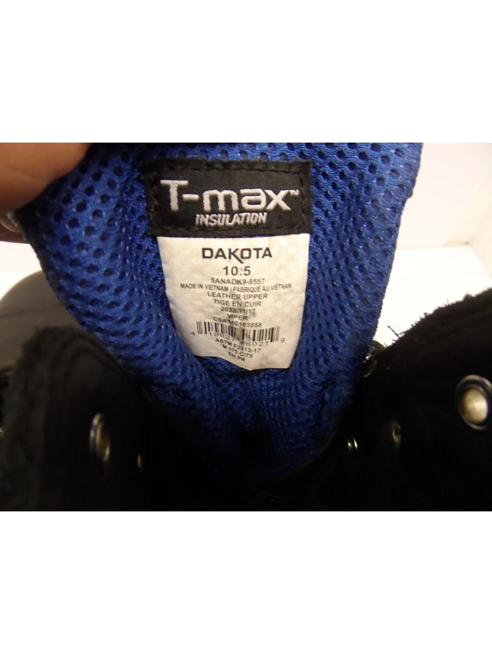DAKOTA Men's 557 8